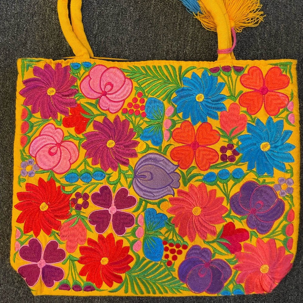 Larga Bolsa De Tela Bordada Hecho En Mexico, Large Cloth Embroidered Purse
